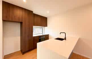 1/570 Madras Street, Saint Albans