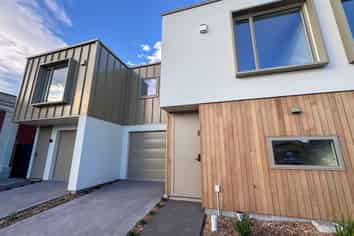 2/570 Madras Street, Saint Albans
