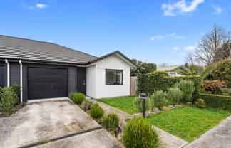 4/5 Camden Place, Pukete