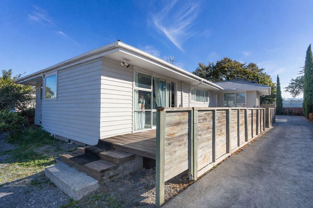 5-Bedroom Home Beside the University! - Altro
