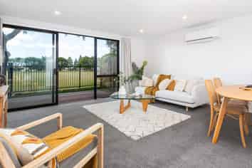 11 Malaga Crescent, Harewood