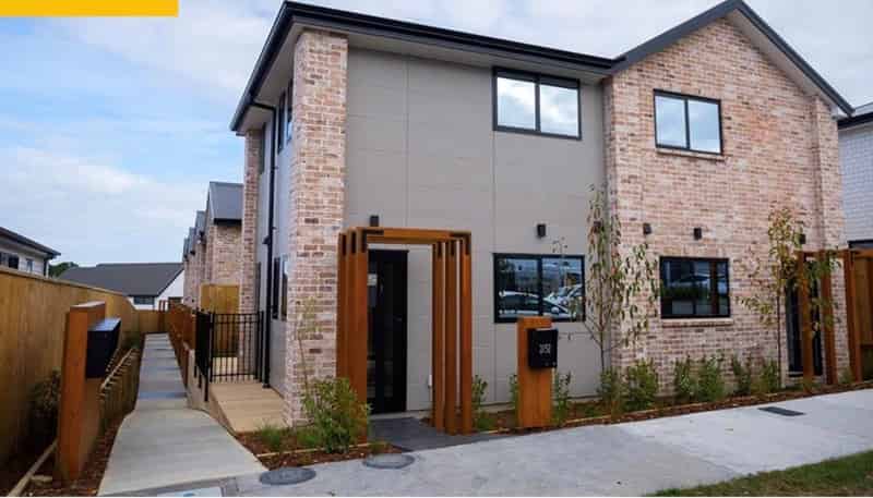 2/32 Sunnymead Road, Glen Innes
