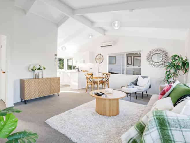 14 Penton Road, Stanmore Bay