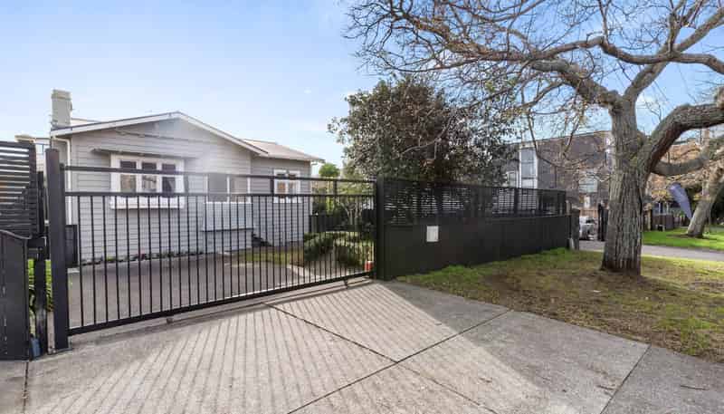 3 Waiohua Road, Greenlane