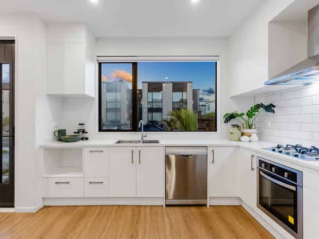 9 Landing Path Drive, Hobsonville