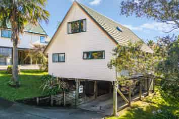 27 Brookvale Park, Stanmore Bay