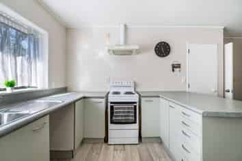 27 Brookvale Park, Stanmore Bay