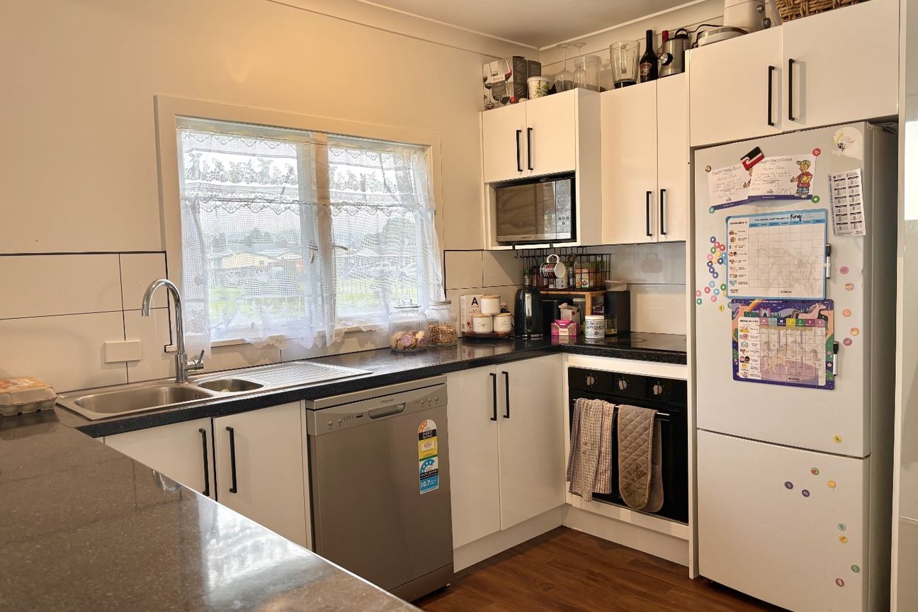 Three-Bedroom Home with Plenty of Outdoor Space – pohled 2
