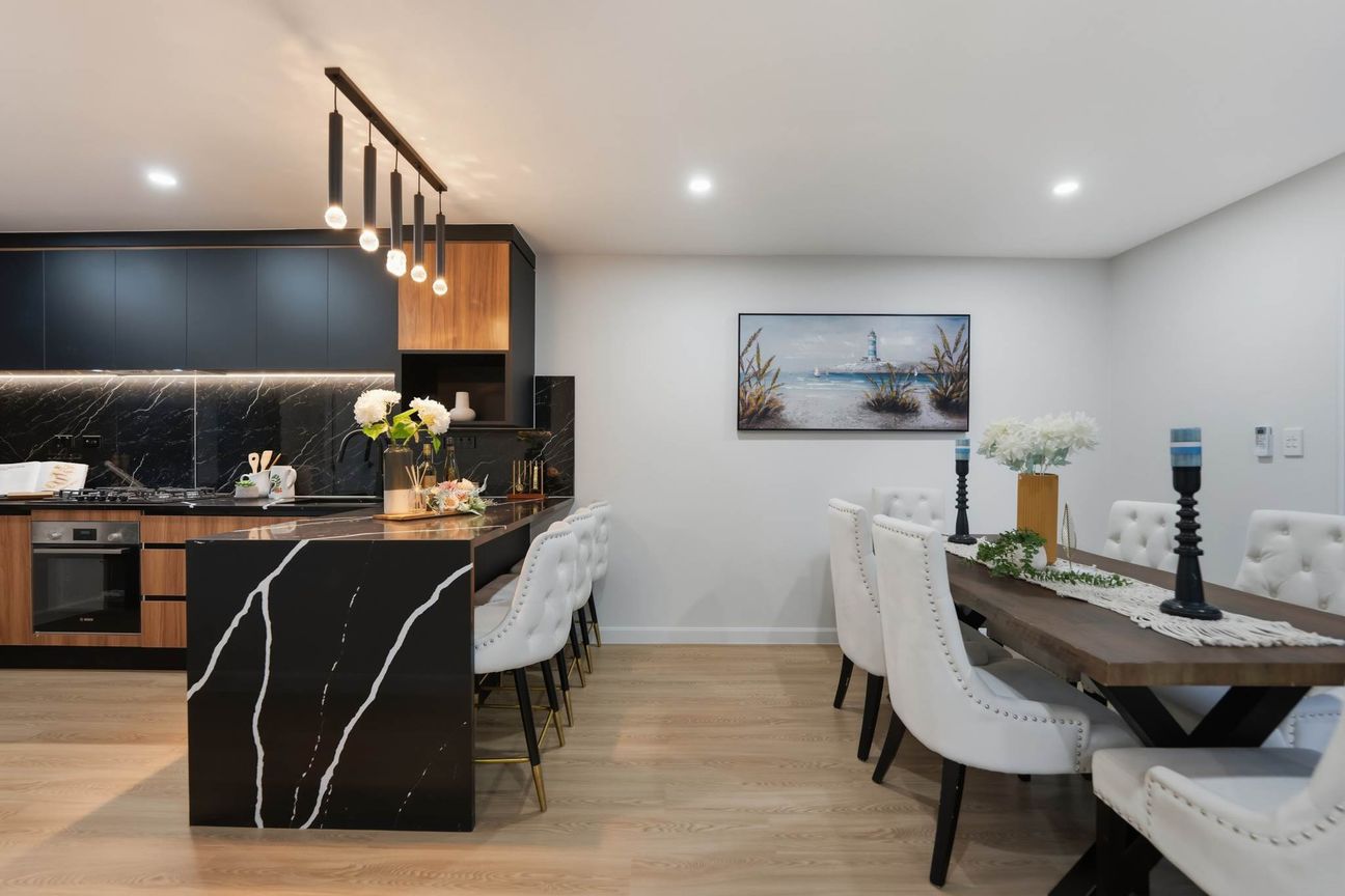 Spacious & Stylish Family Home in Top Spot - Meer