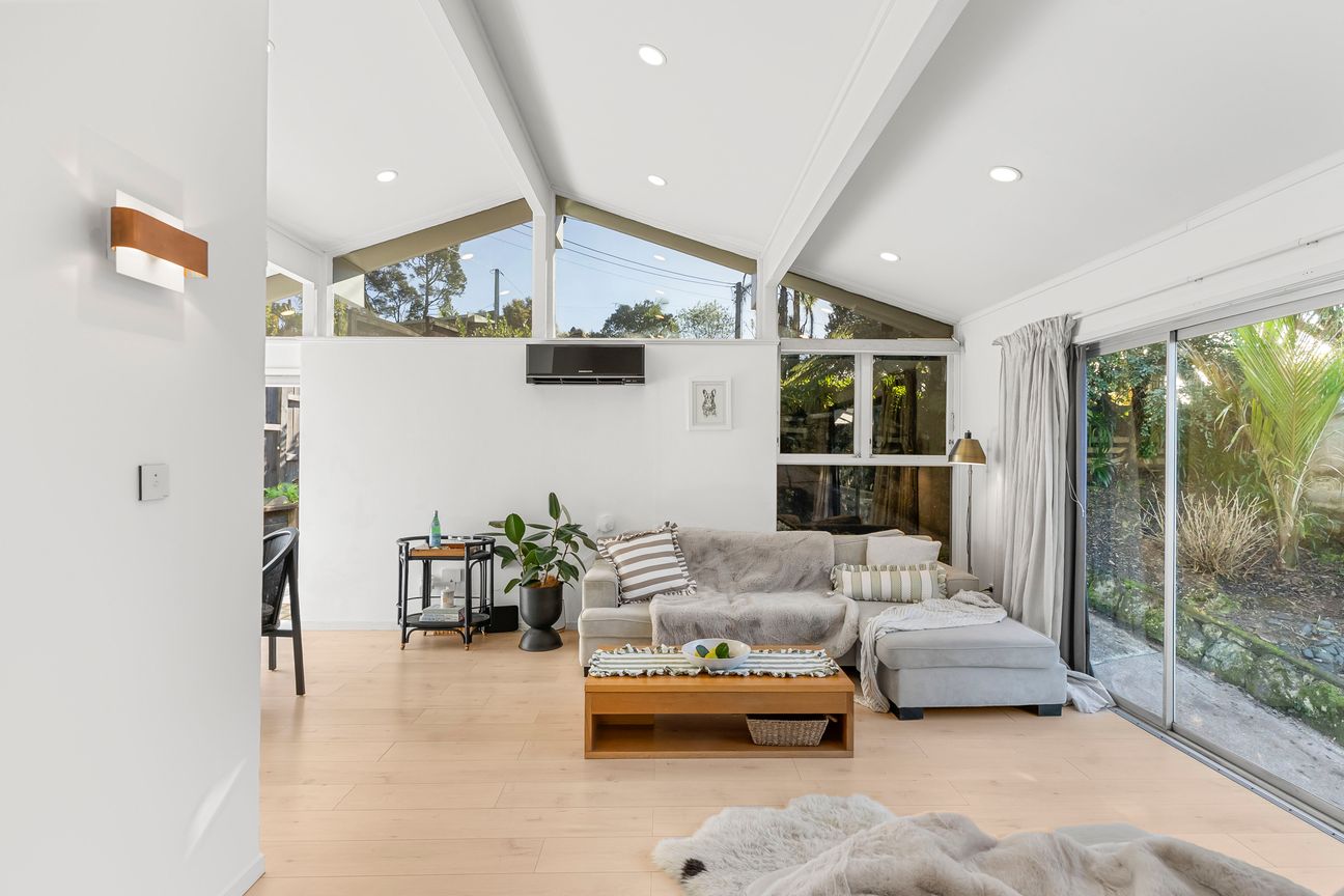 Mid Century Mod |Titirangi Vibes - Aanzicht 6