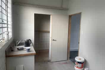 Retail with profile in Linwood