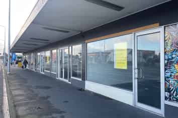 Retail with profile in Linwood