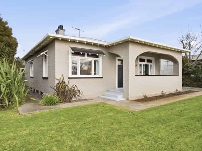47 Lincoln Road, Springvale