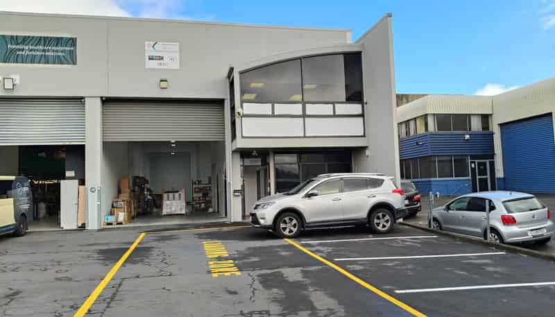 Unit 1/33 Waipareira Avenue, Henderson