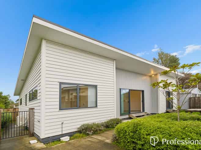 15A Burden Avenue, Wainuiomata