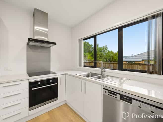 15A Burden Avenue, Wainuiomata