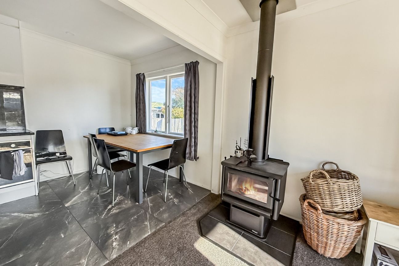 TAUHARA - 3 BED + SLEEPOUT - Vista 5