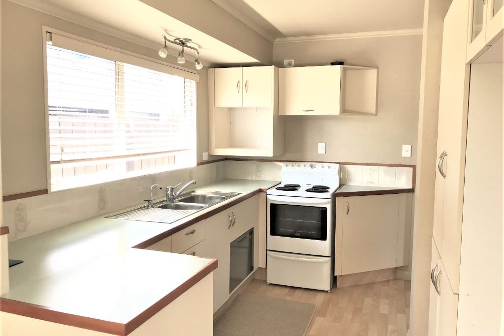 Warm, Spacious and Sunny! - Vista 4