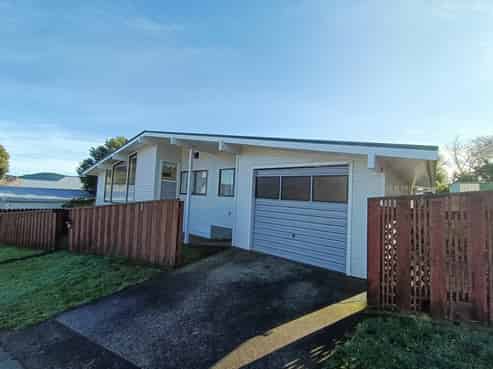 125 Mark Avenue, Grenada Village