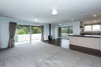 27 Ngahere Street, Stokes Valley