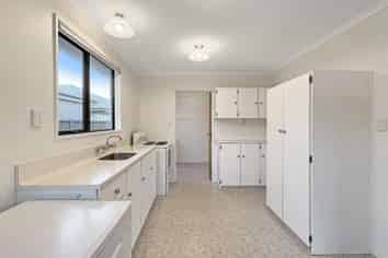 1/11 Sylvia St, Parklands