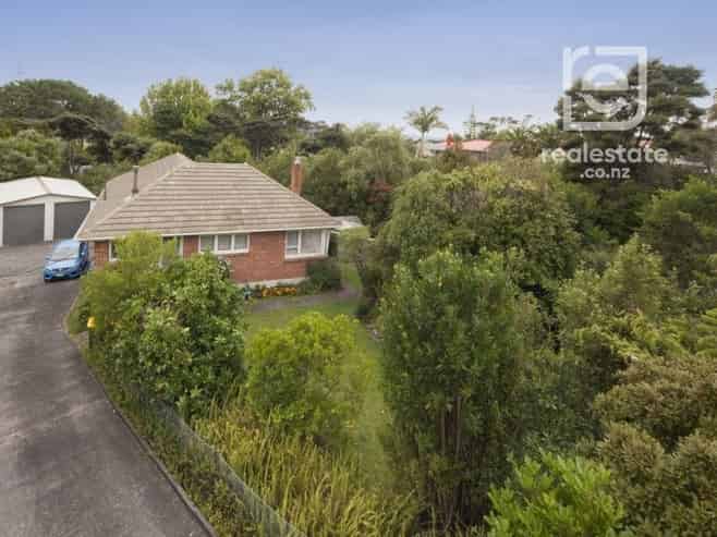 416 Don Buck Road, Massey
