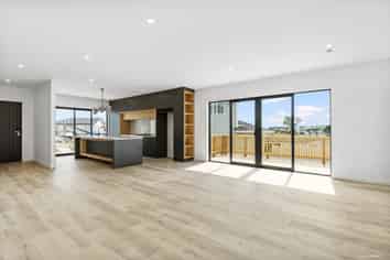 61 Discovery Drive, Gulf Harbour