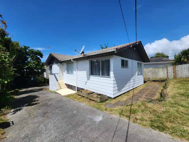 22 Parrs Cross Road , Henderson
