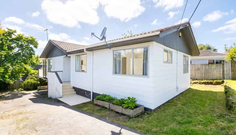 22 Parrs Cross Road , Henderson