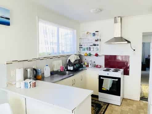 22 Parrs Cross Road , Henderson