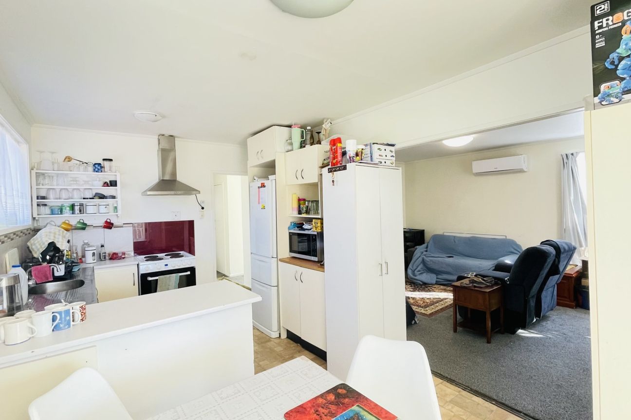 Newly Renovated 3 Bedroom Family Home - Vista 2