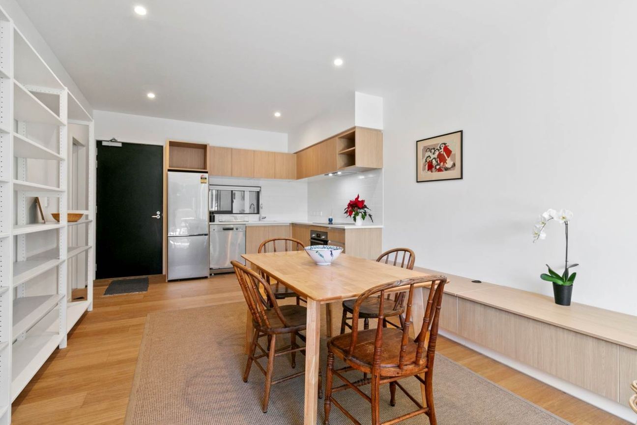 Quite low maintenance on View Road! - Aanzicht 4