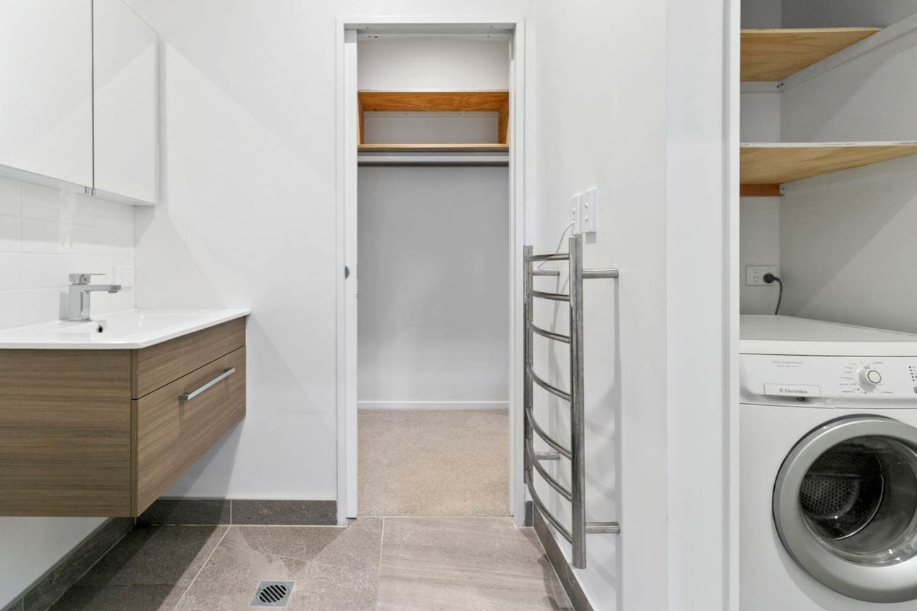 Quite low maintenance on View Road! - Aanzicht 5
