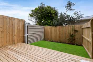 4/2 Kereru Street, Henderson