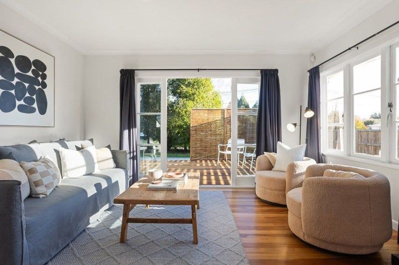 Charming Hillcrest Home in a Prime Location - Widok 4