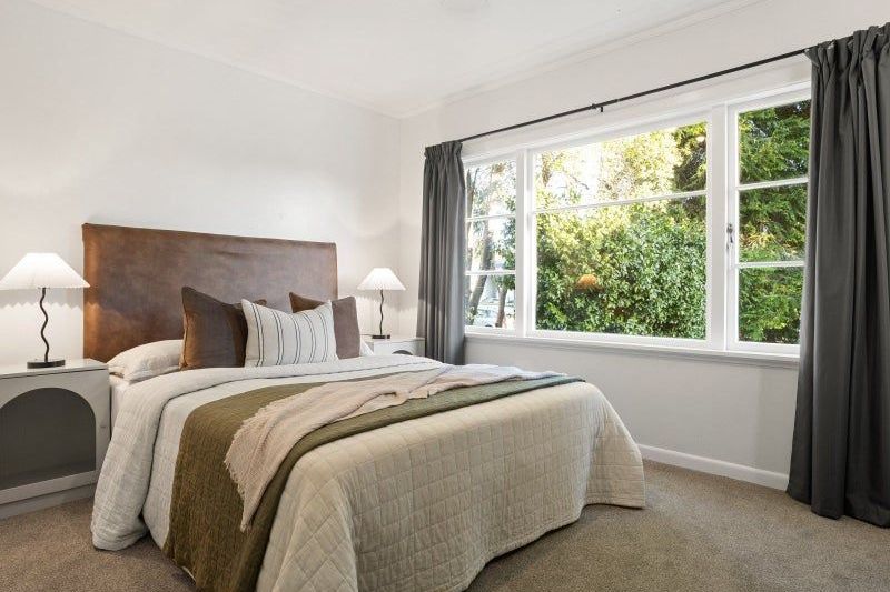 Charming Hillcrest Home in a Prime Location - Widok 6