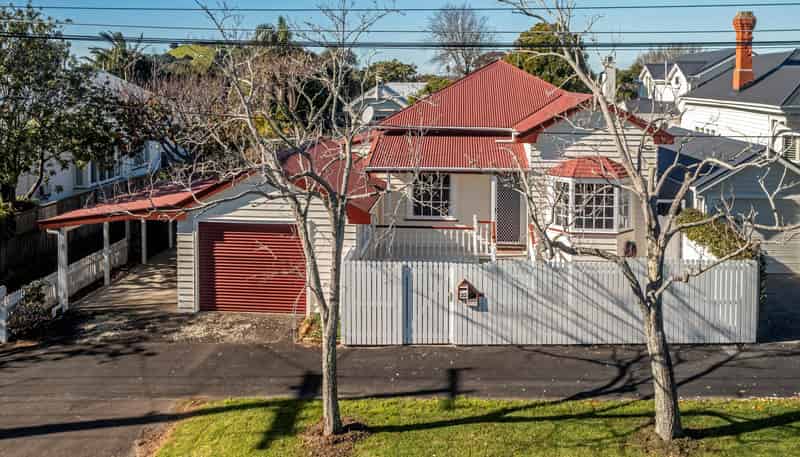 22 Summer Street, Stanley Point