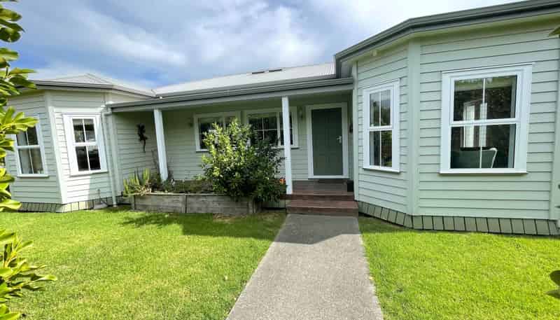 60 Karaka Road, Beachlands