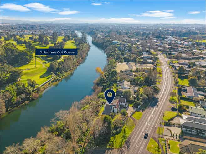 913 River Road, Queenwood