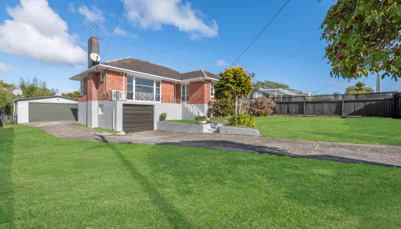 12 Clayton Road, Manurewa