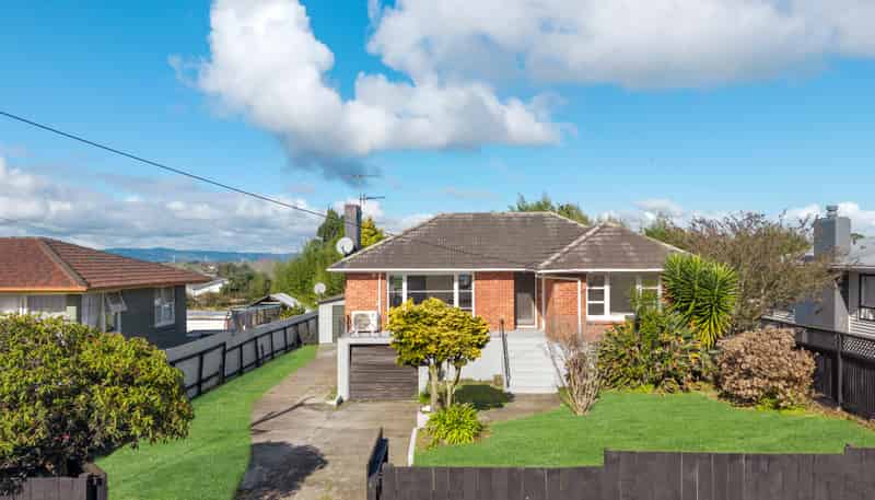 12 Clayton Road, Manurewa