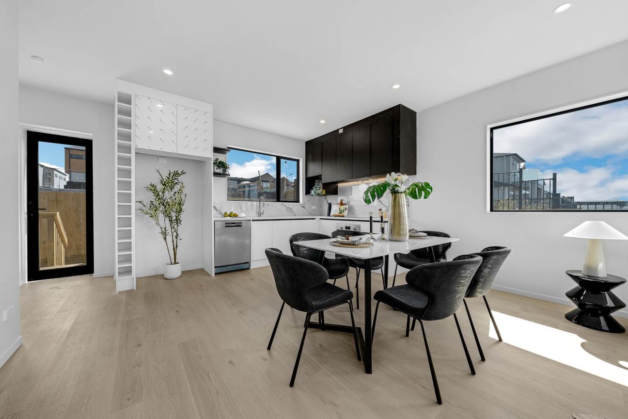 Sea Views | Master Build | Walk to Waterfront – pohled 5