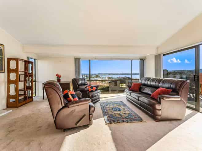 3 Icarus Place, Half Moon Bay