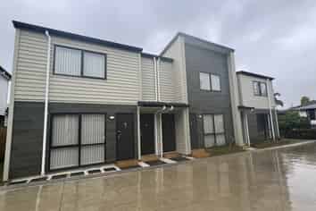 15 Matukutureia Lane, Manurewa
