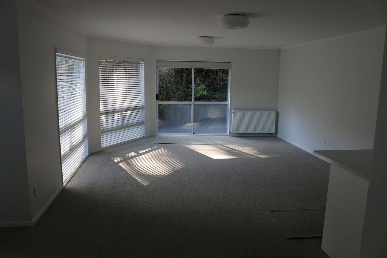 Thorndon Home With Garaging & Off Street Parking - Aanzicht 4