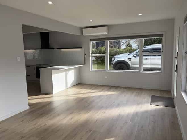 1/75 Pembroke Street, Hamilton Lake