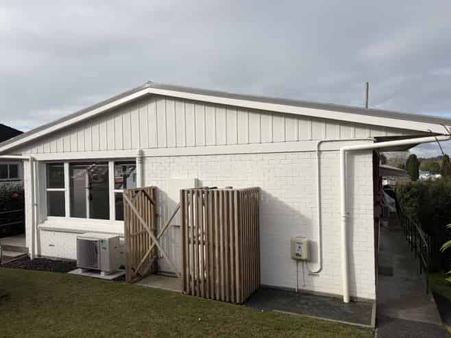 1/75 Pembroke Street, Hamilton Lake