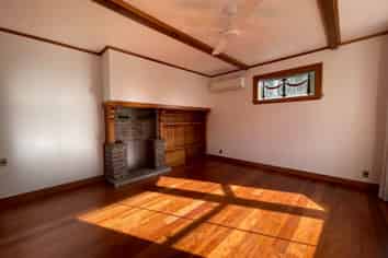 990 Sandspit Road, Sandspit
