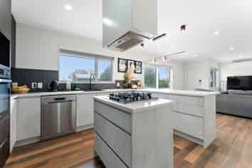 321 Amreins Road, Taupaki
