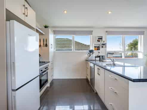 12 Grants Road, Marchwiel